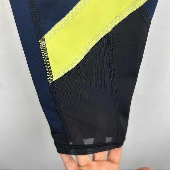 Athleta Sonar 7/8 Colorblock Tights black navy green size S - Picture 5 of 8